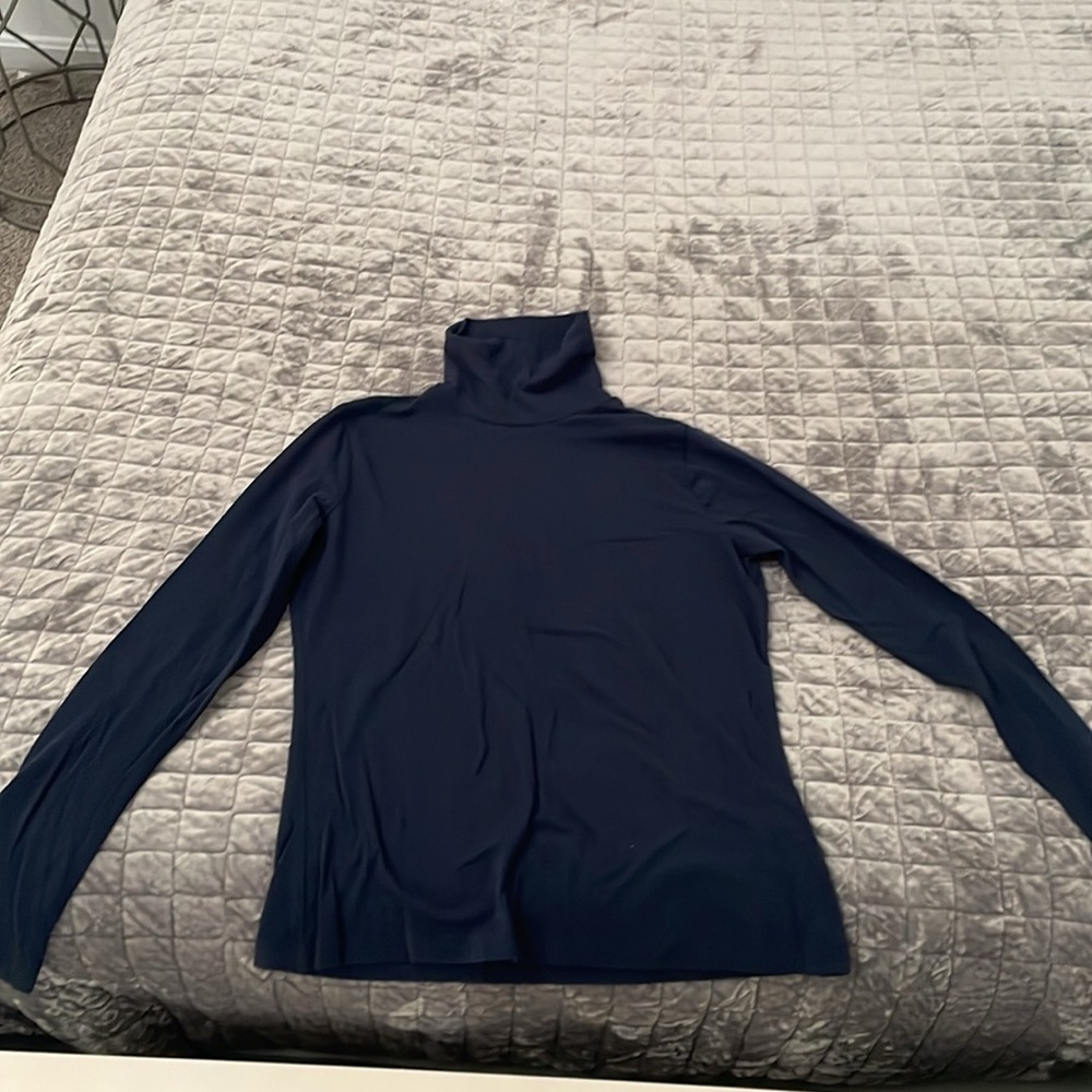 Banana Republic navy long sleeve turtle neck. New, never worn